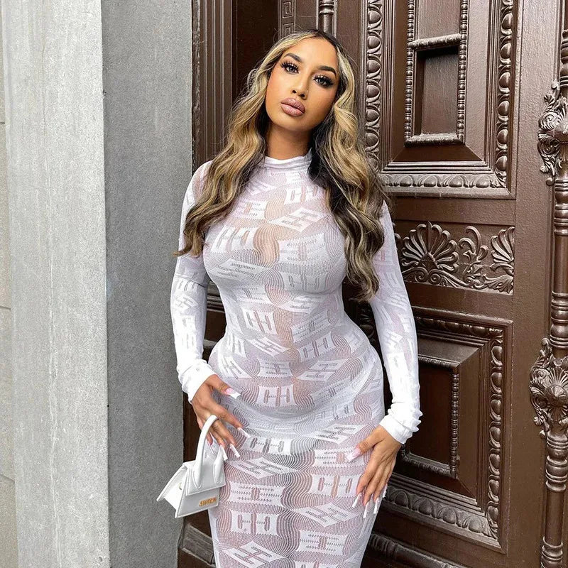 Robe blanche moulante transparente sexy