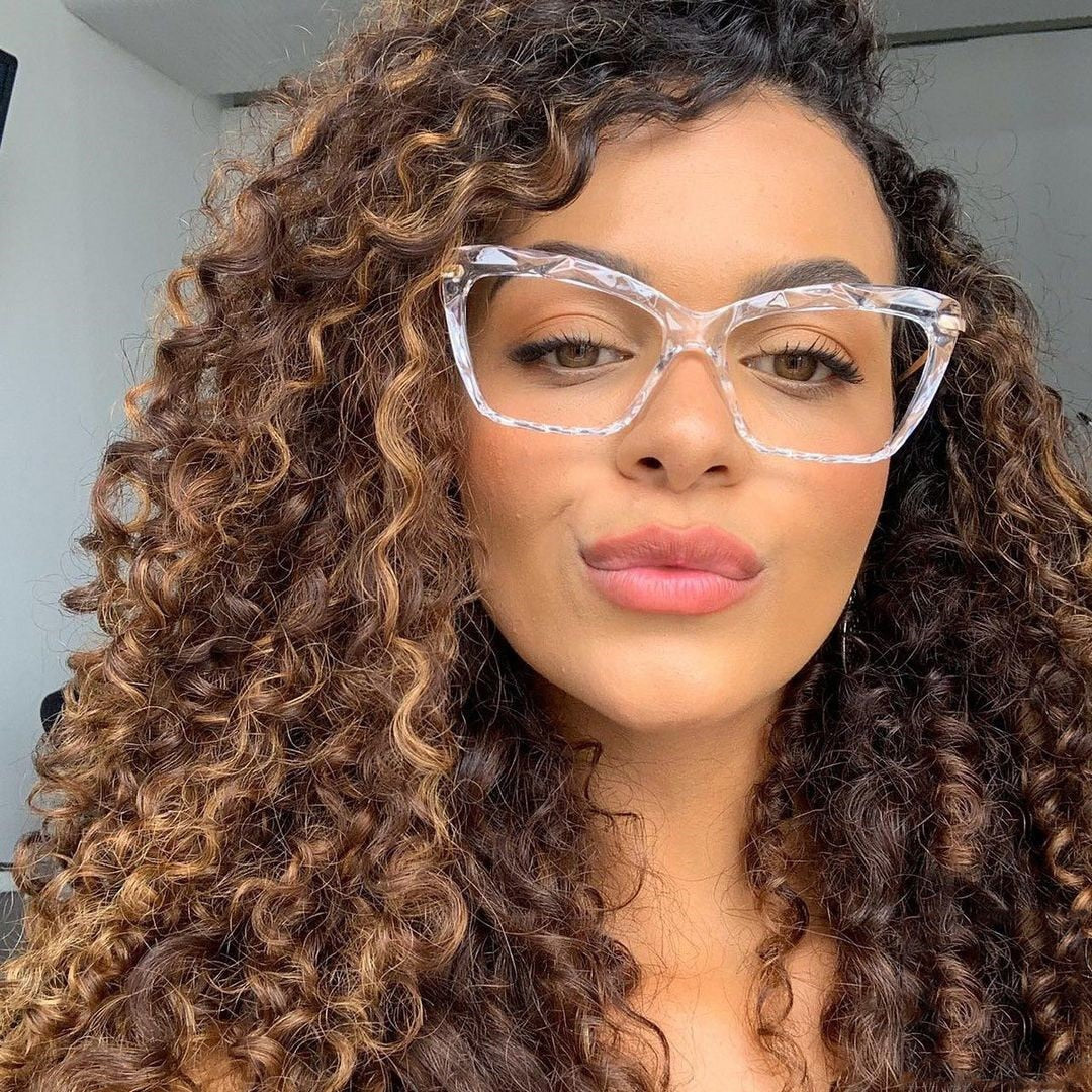 Lunette femme avec monture transparente