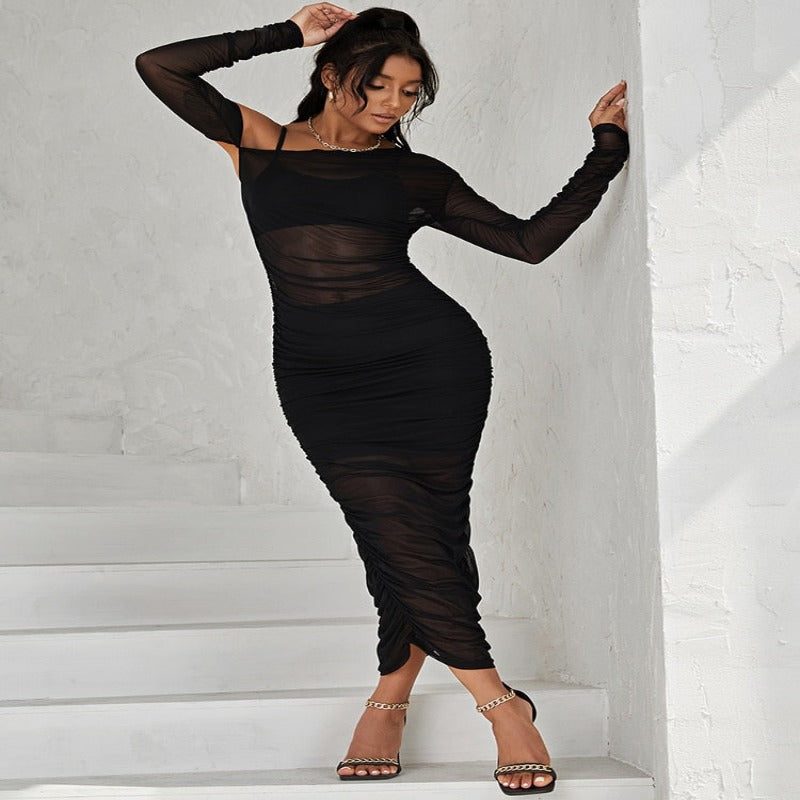 Robe noire transparente en voile